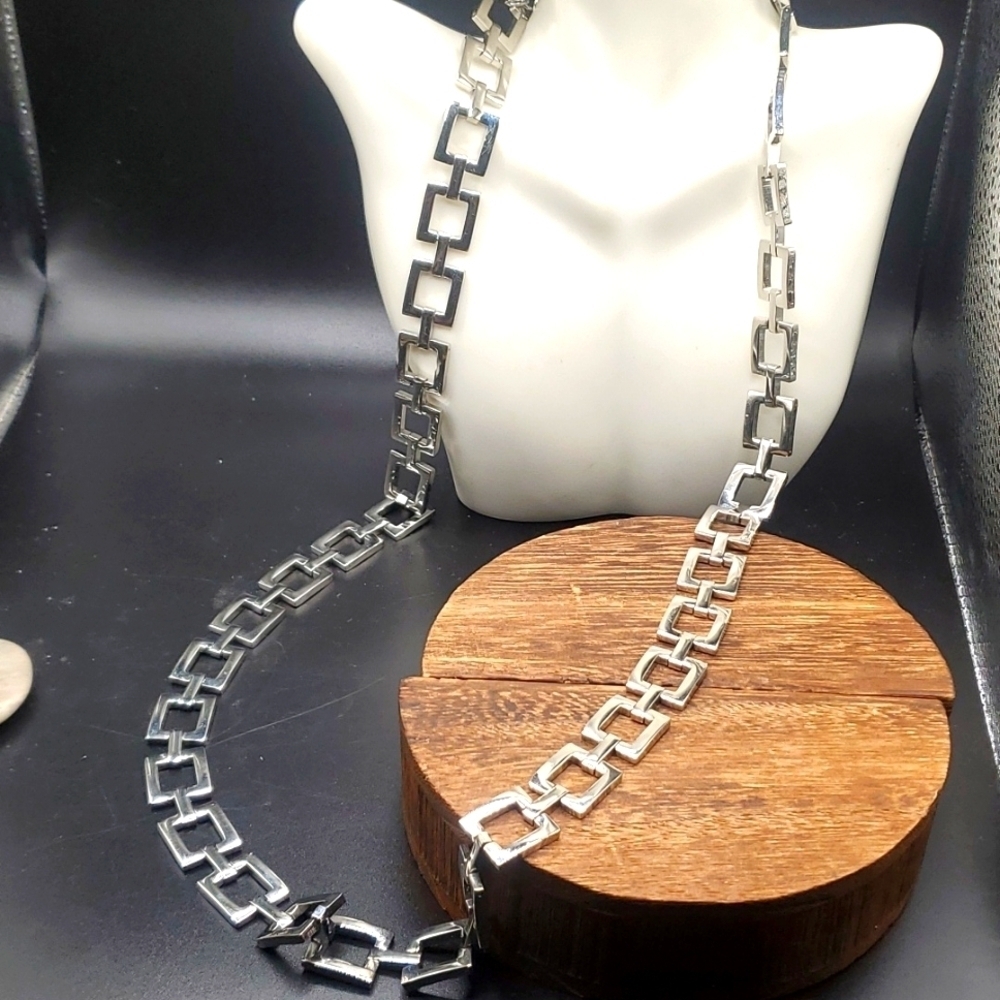 N3203 swanky‎ estate modernist squared link necklace